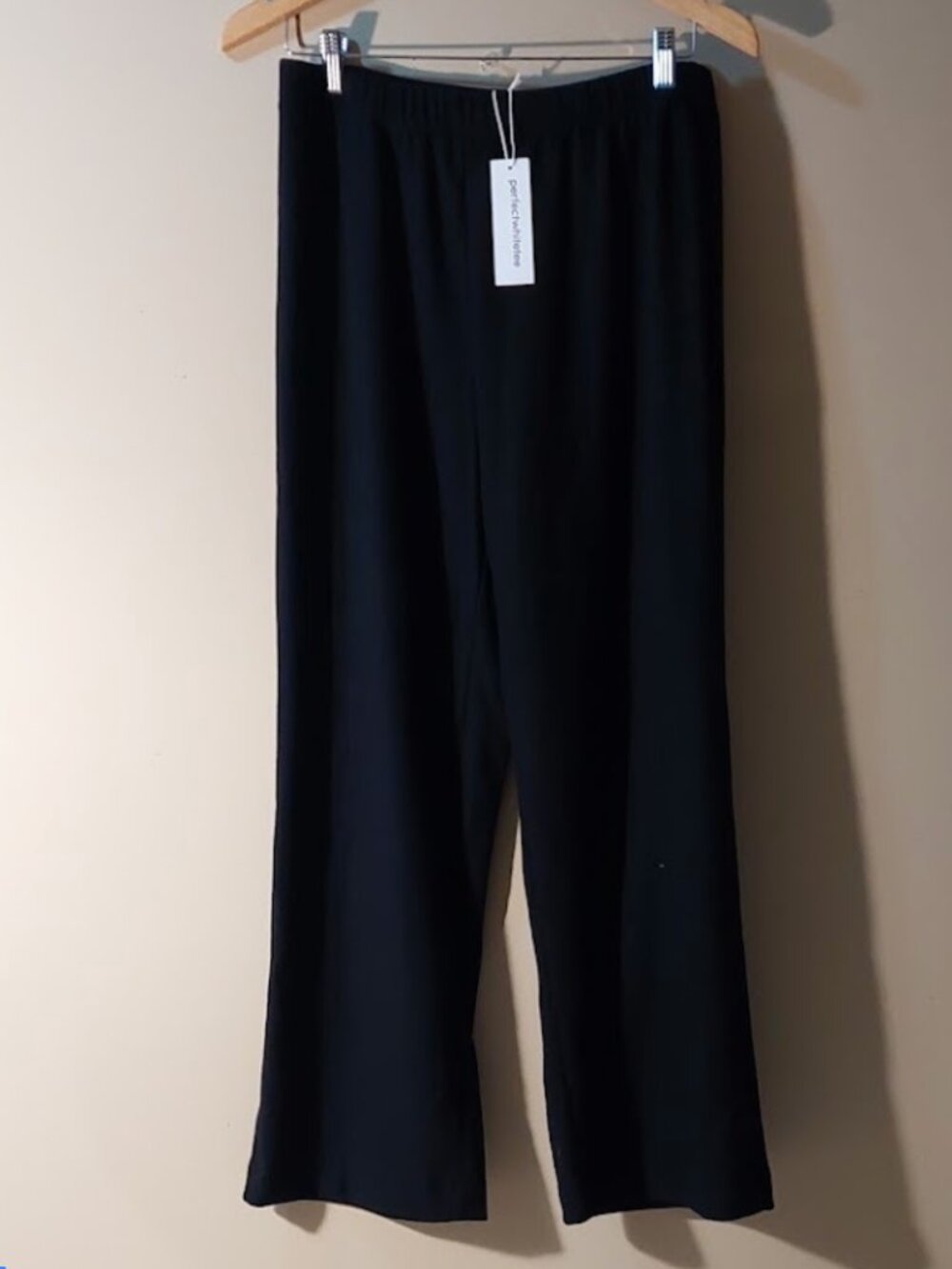Perfectwhitetee True Black Hana Tencel Pull On Pant Size: M